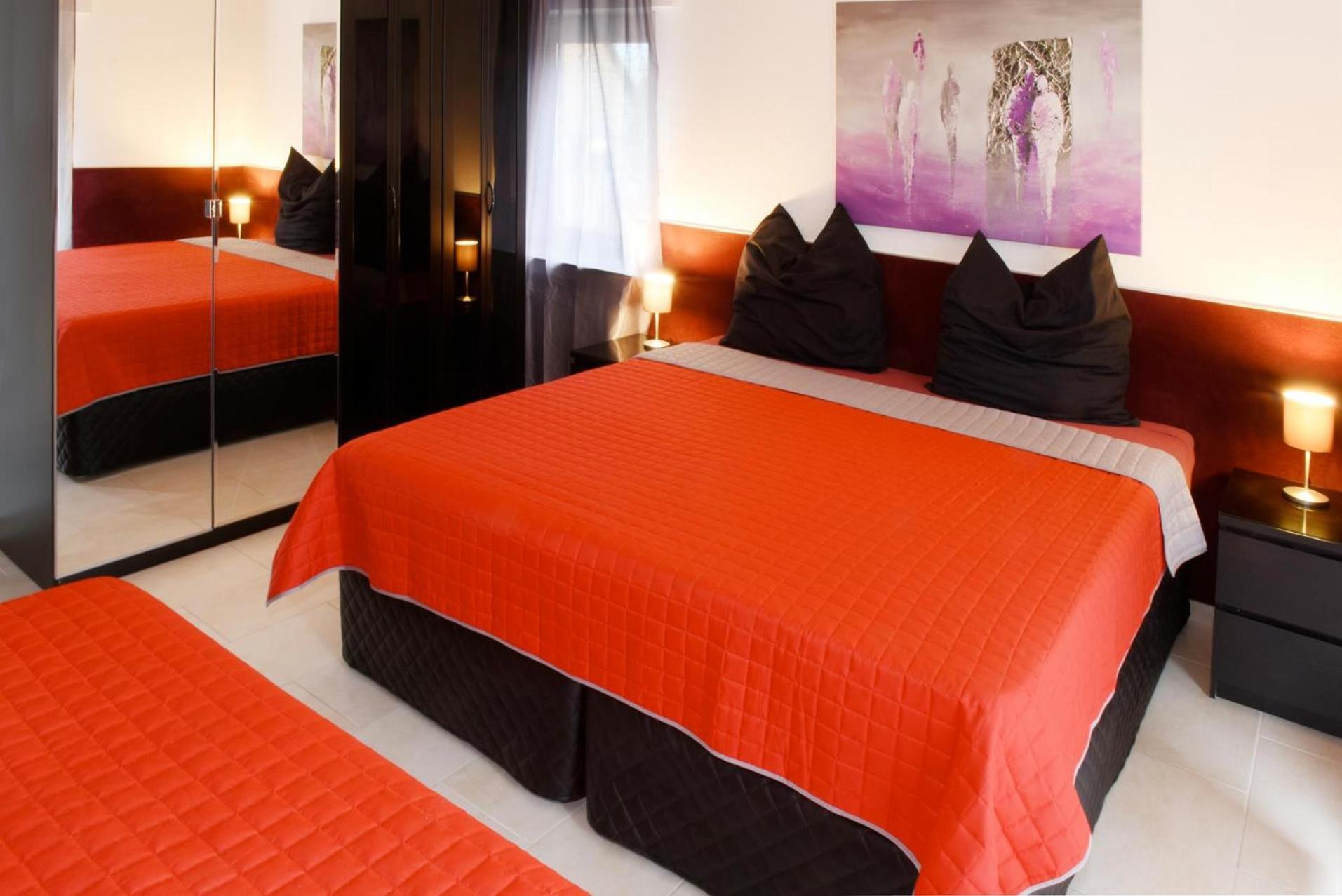 Haus Gronau Apartment แบร์กิชกลัดบัค ภายนอก รูปภาพ
